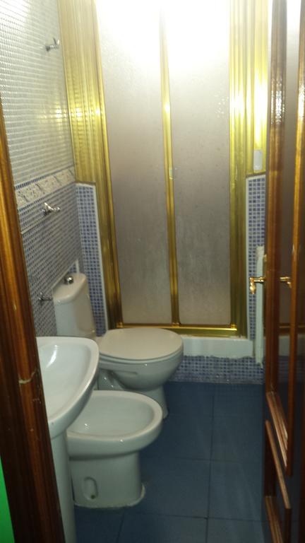Hostal Rico Madrid Exterior foto